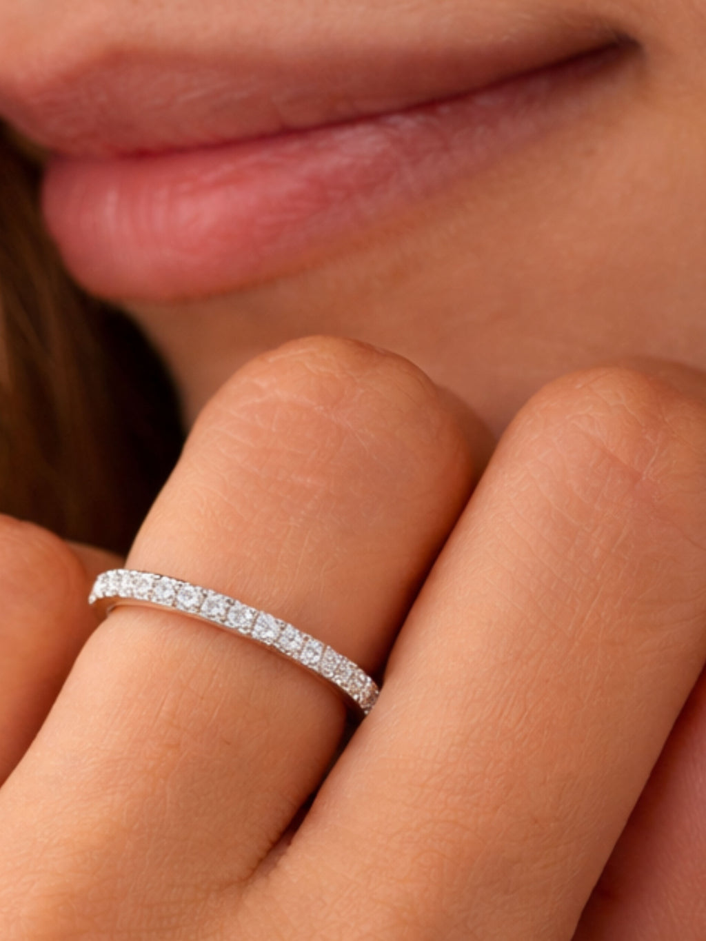 Anillo Zirconias