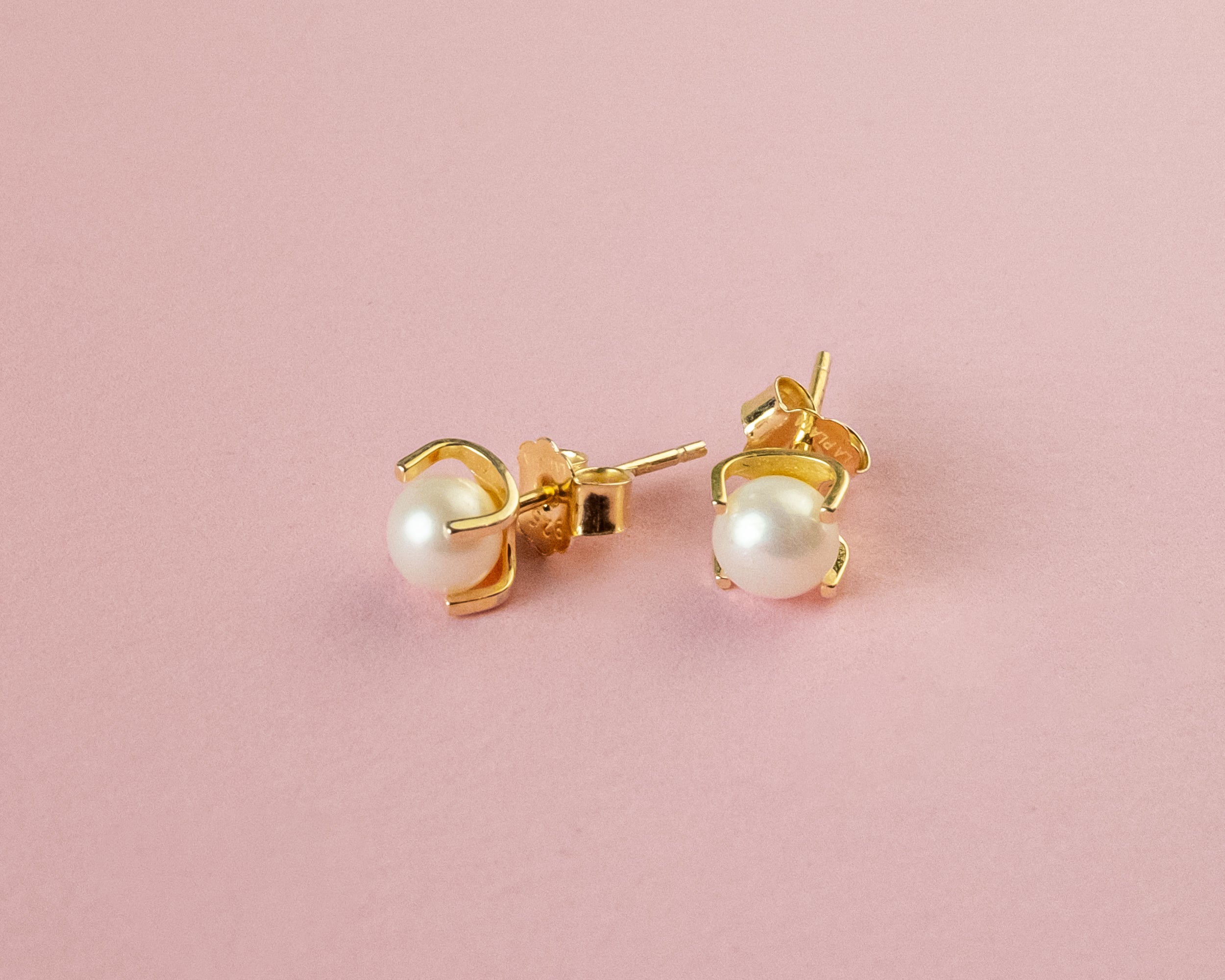 Aretes Broquel Isabel