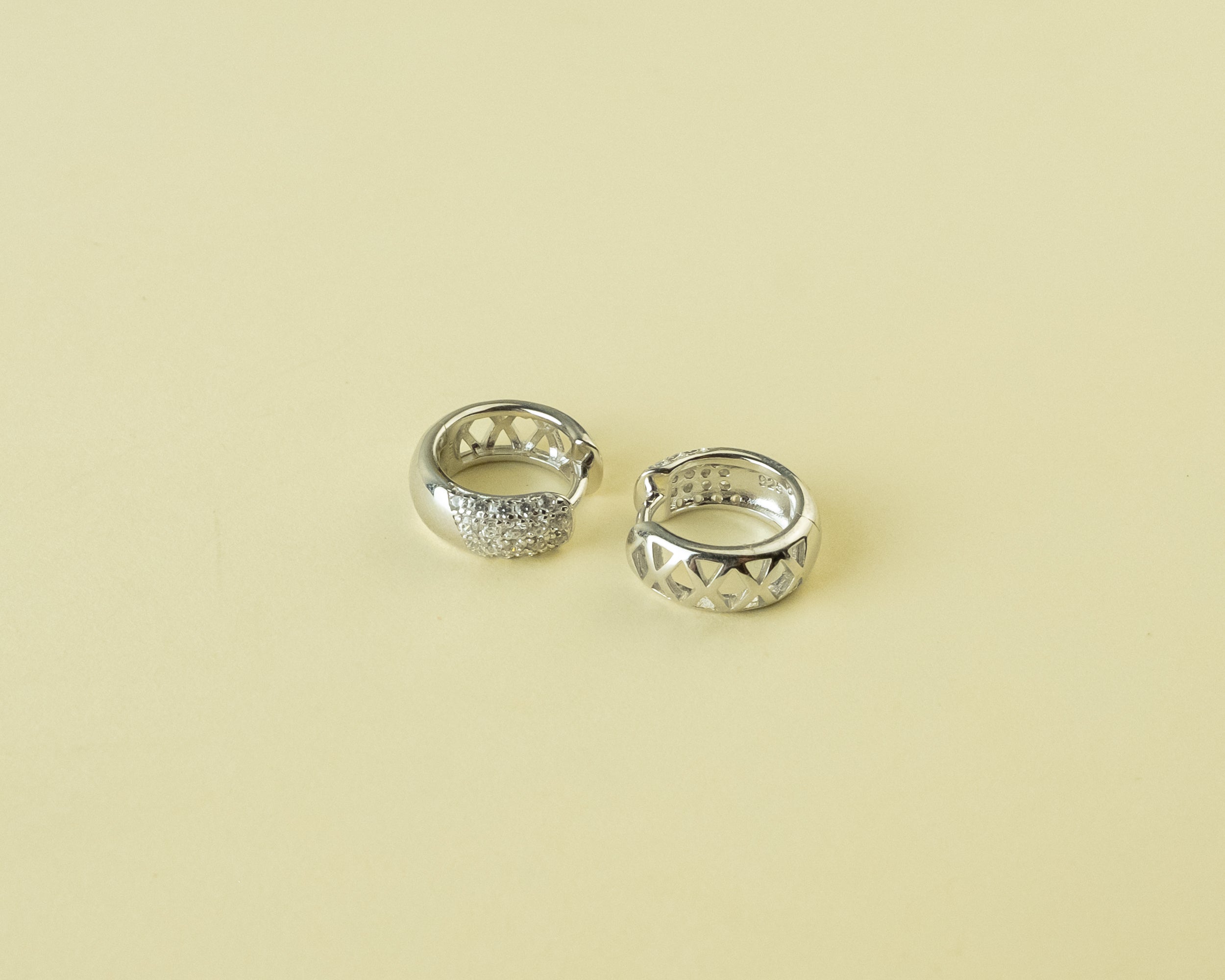 Aretes Huggies Aneth
